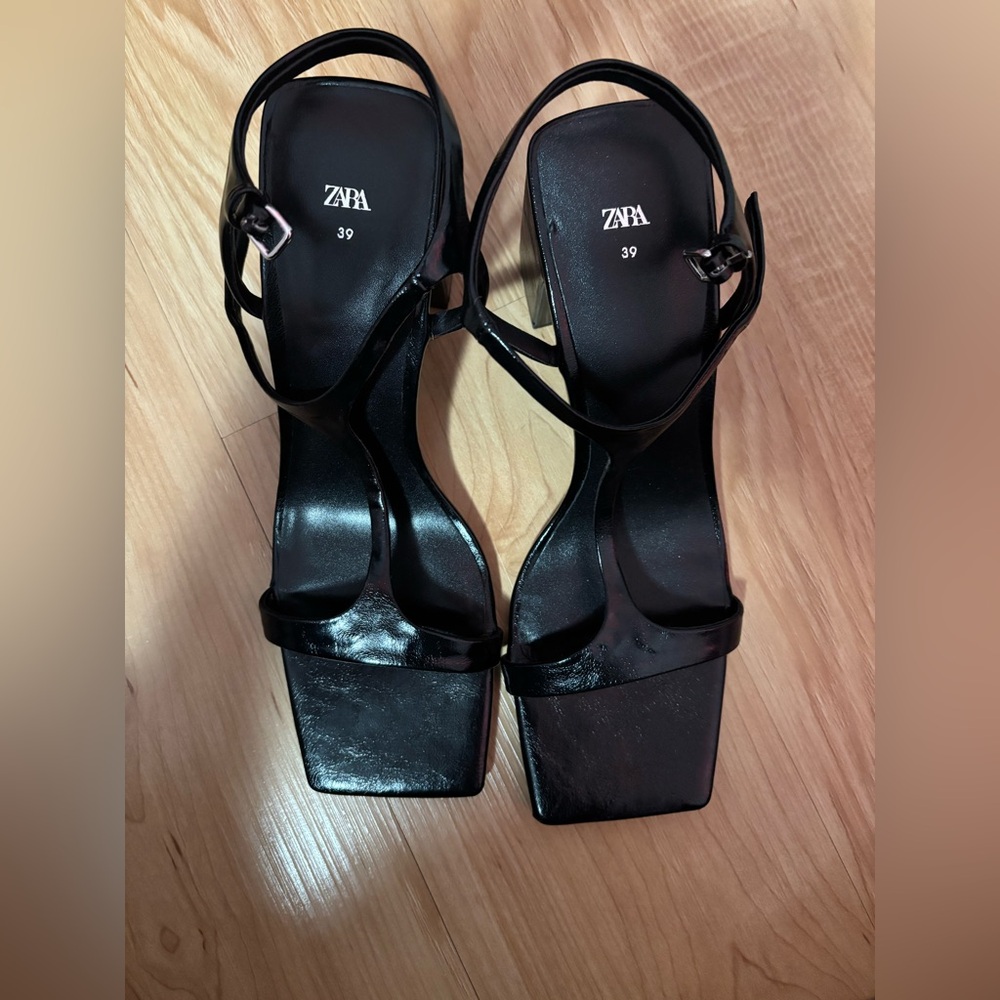 Black square toe Zara heels